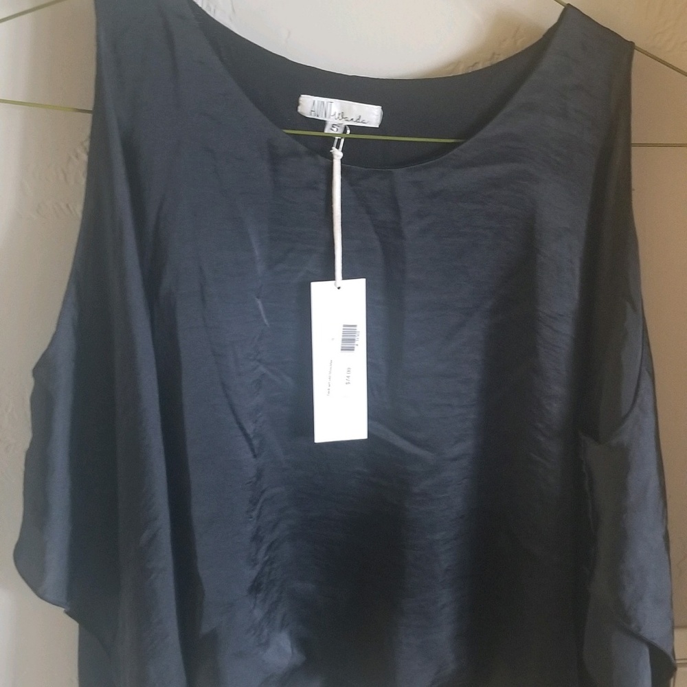 Aunt Wanda NWT cold shoulder boho top - Picture 2 of 2